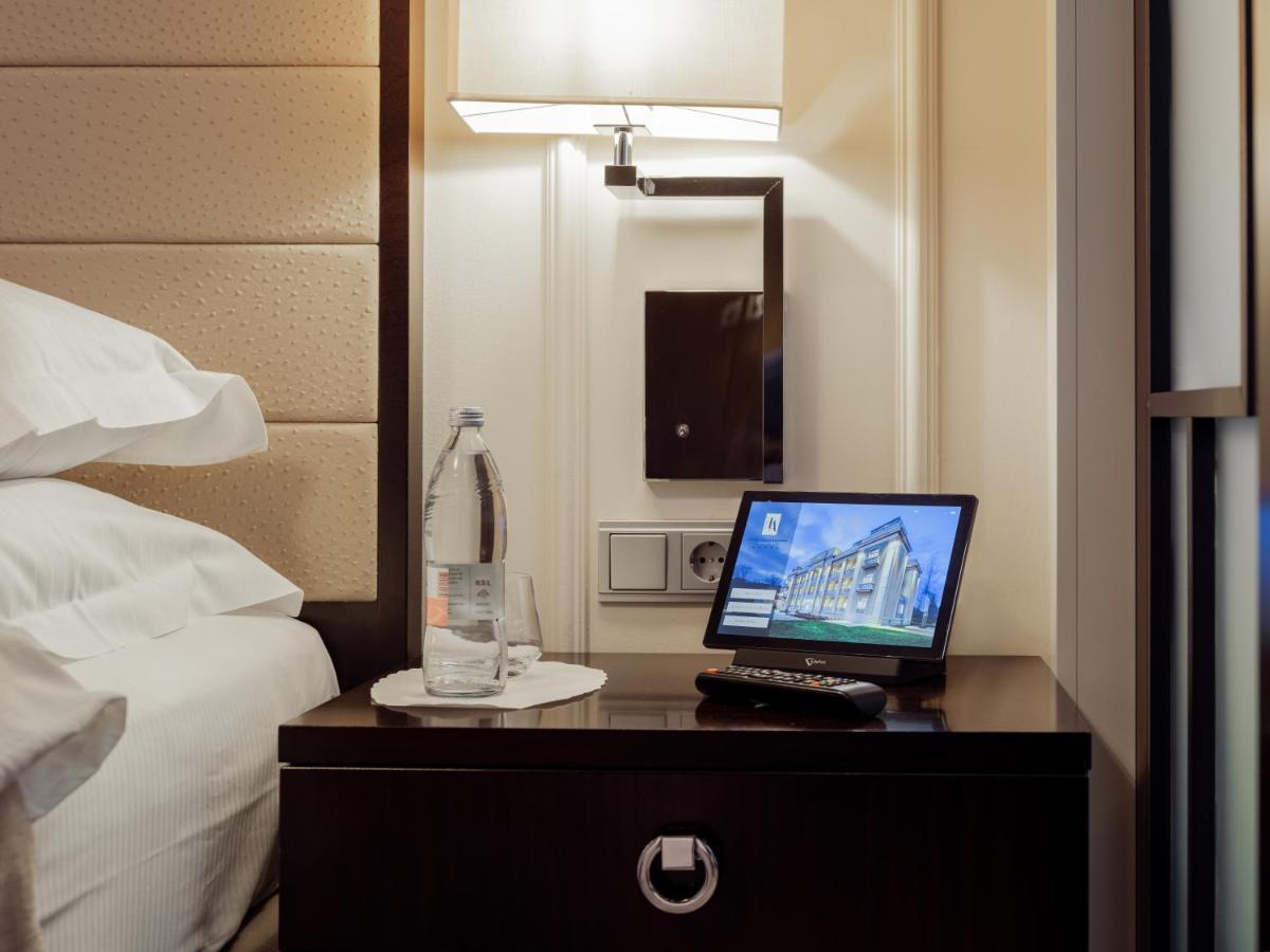 Hotel Aleksander Medical & Spa โรกัชกา สลาทินา ภายนอก รูปภาพ
