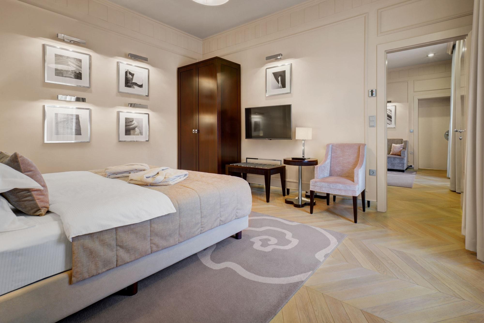 Hotel Aleksander Medical & Spa โรกัชกา สลาทินา ภายนอก รูปภาพ