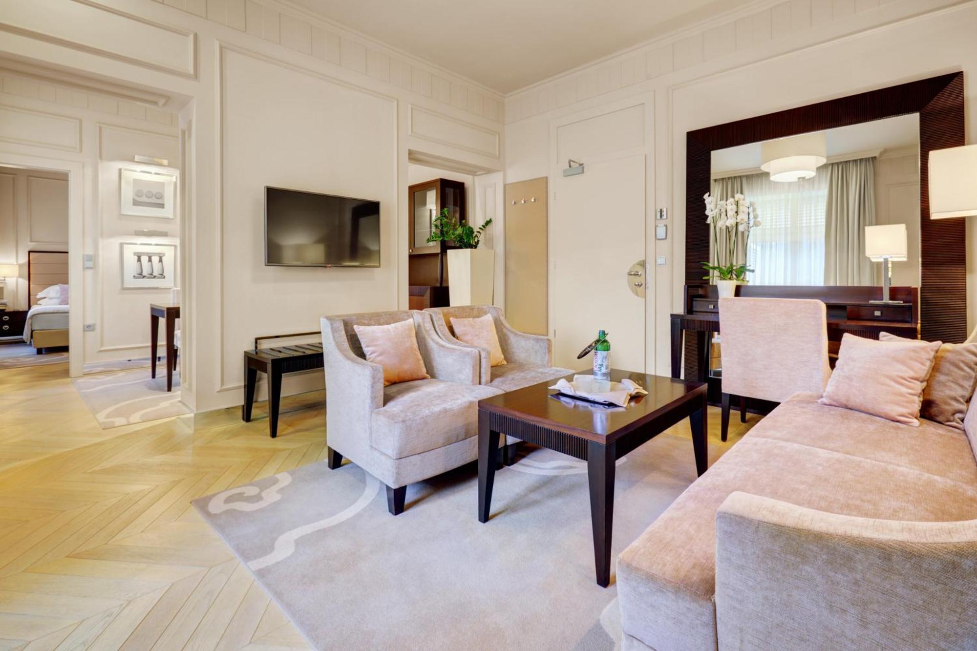 Hotel Aleksander Medical & Spa โรกัชกา สลาทินา ห้อง รูปภาพ